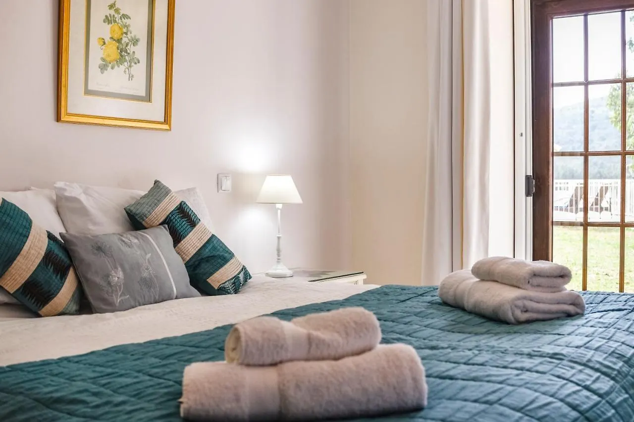 Guest house Figs On The Funcho Self Catering - A River Side Location Pedreiras